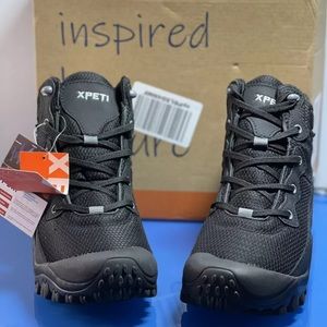 NWT Skenary Women’s Hiking Boots, Mid Waterproof